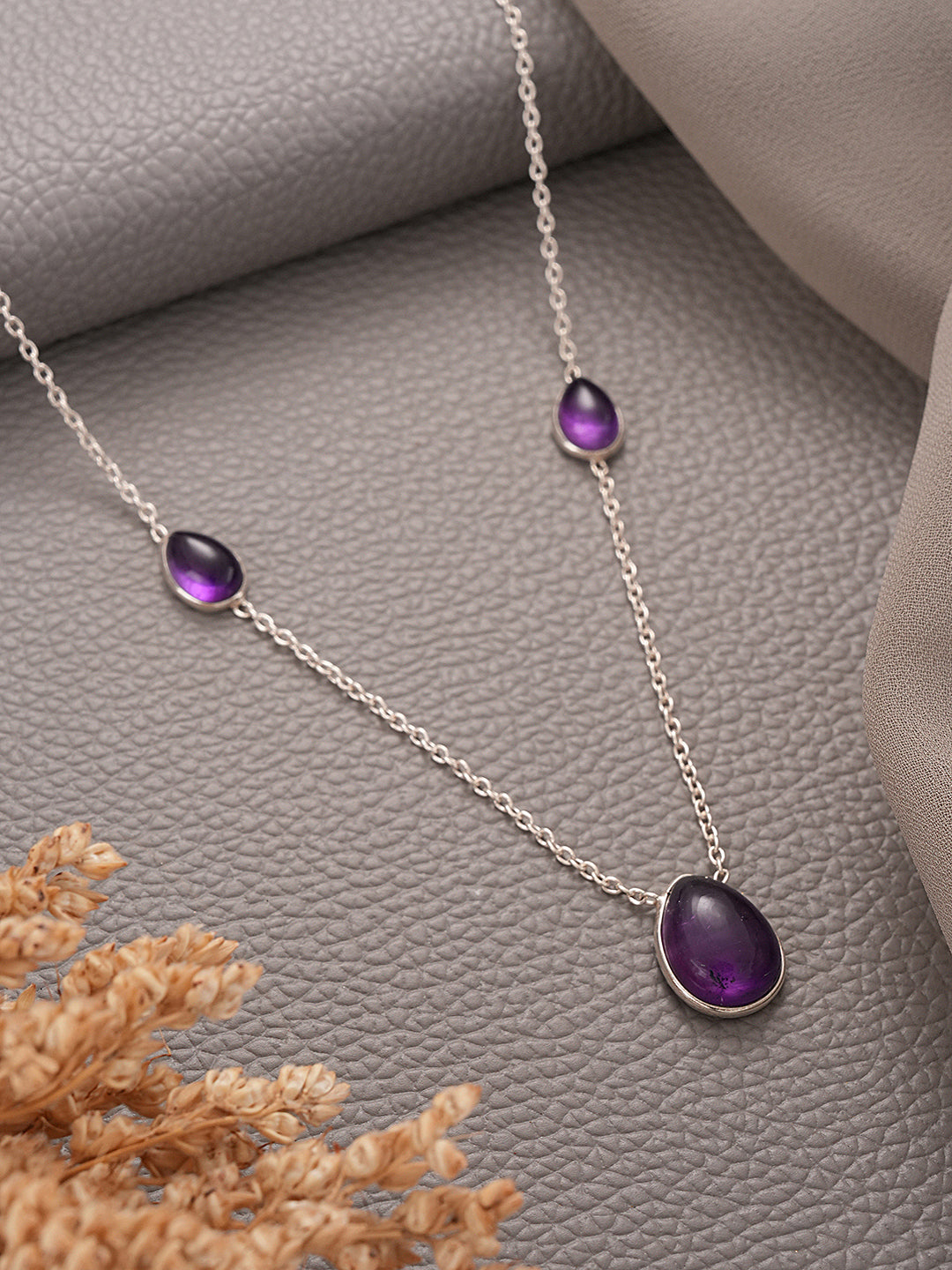 925 Sterling Silver Amethyst Gemstone Studded Minimal Boho Necklace & Chain